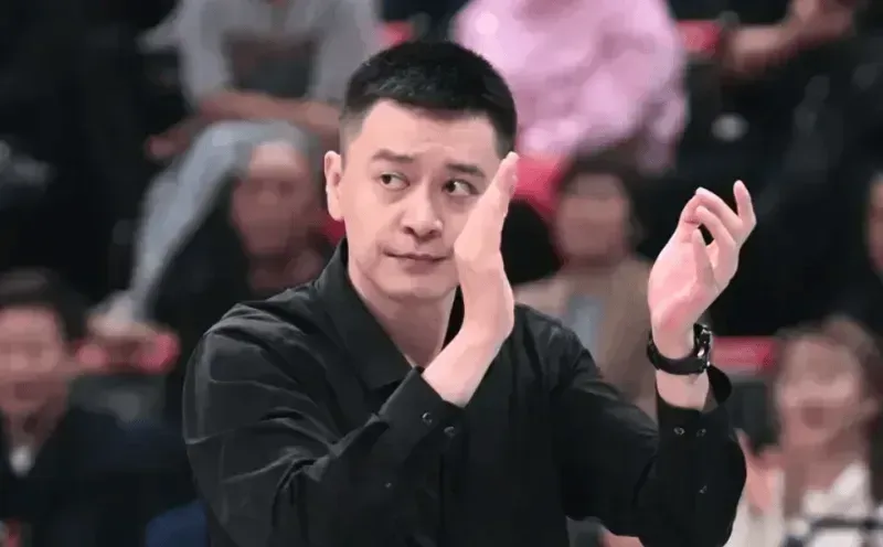 kaiyun-杨鸣：京粤大战给两队过度消耗，上海以逸待劳等待两个球队